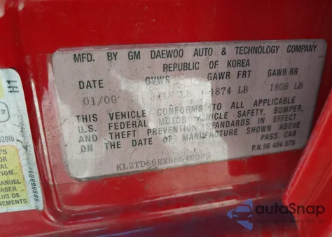 2009 Pontiac G3 z USA, uszkodzony, nr VIN KL2TD66EX9B646089